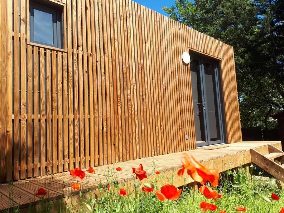 Appartement Joli Climatise Avec Jacuzzi Prive Et Entree Independante Fréjus